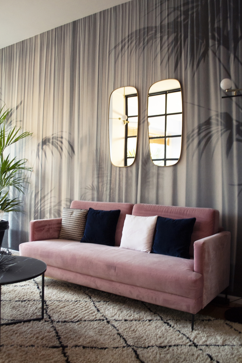 Project: DSIGNINC<br />
Ph: Ftfoto